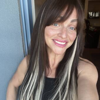 The avatar of Amanda