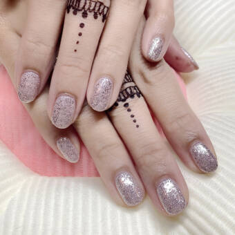 Awatar – Nails By