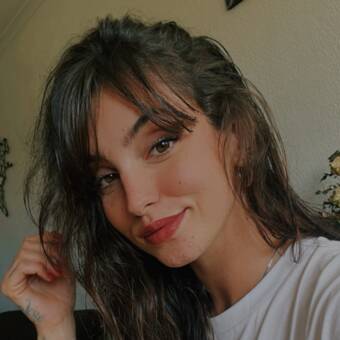 次のアバター： Jessica