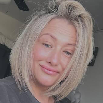 The avatar of Kellie