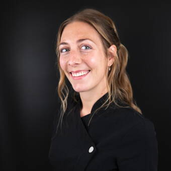 次のアバター： Kirsty