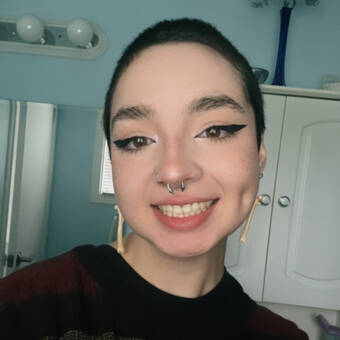 Mikayla的头像