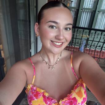 The avatar of Olivia