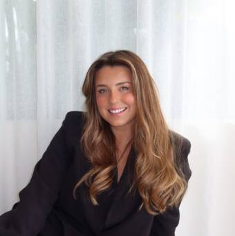 的化身 Alyssa-Jane