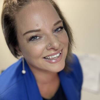 The avatar of Ashley