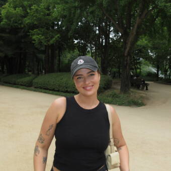 Hình đại diện của Karly