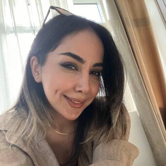 Henkilön Azade avatar