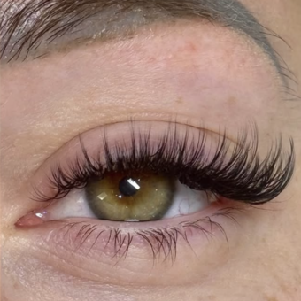 Henkilön Selena avatar