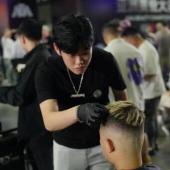 Henkilön Cary avatar