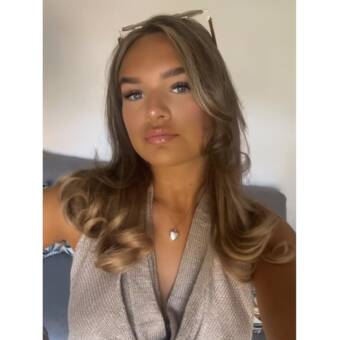 The avatar of Sienna