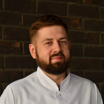 次のアバター： Bernardas