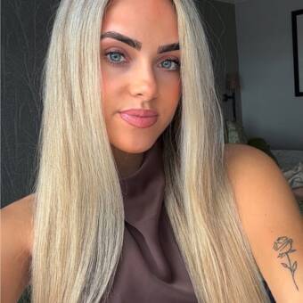 Henkilön Becca avatar