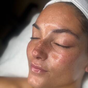 The avatar of Glass skin & beauty