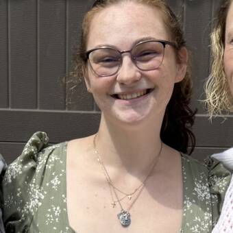 Anna Ray — Lead Nail Specialist