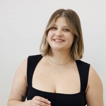 Аватарът на Avery