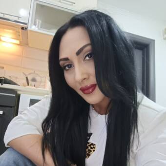 O avatar de Cristina