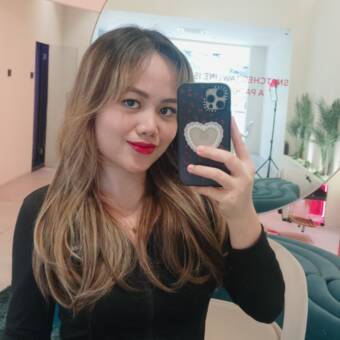 The avatar of Olivia