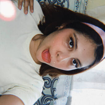 次のアバター： Alanis