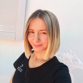 Аватарът на Adela