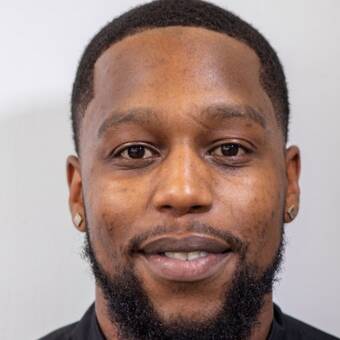 The avatar of Deondre