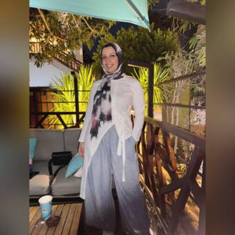 The avatar of Menna