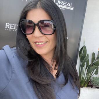 Henkilön Ivonne avatar