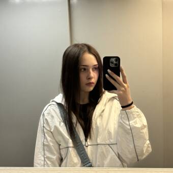 的化身 Аліна