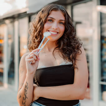 次のアバター： Abbey