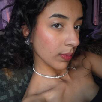 The avatar of Debora