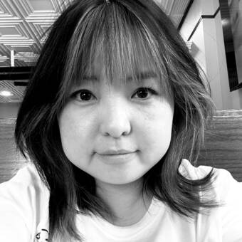 LIA HYUN JUNGpseudoportretas