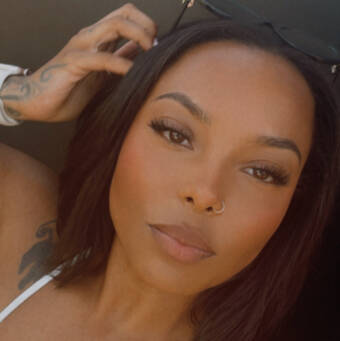 The avatar of Elizabeth