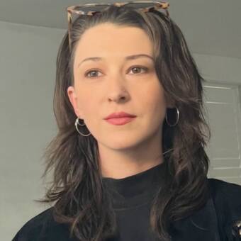 The avatar of Rebecca