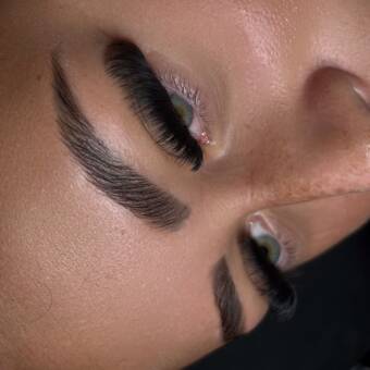 الصورة الرمزية لـ Lashstic