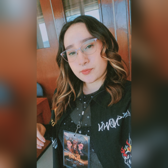 次のアバター： Evelyn