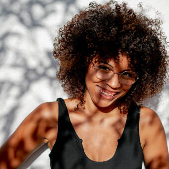 次のアバター： SARAH