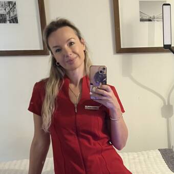 The avatar of Renata