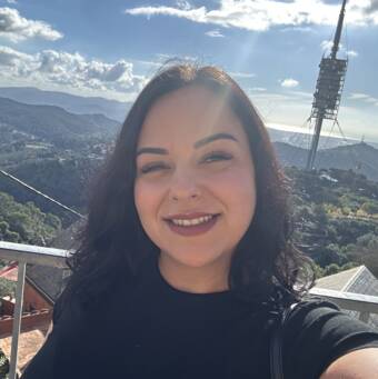 The avatar of Daniella