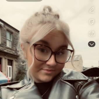 The avatar of Heidi mae