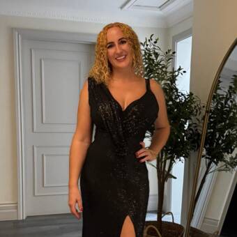 الصورة الرمزية لـ Helena