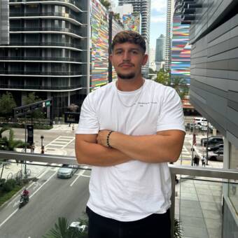 The avatar of Dominik