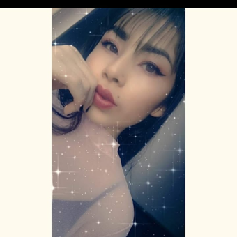 次のアバター： Dayana