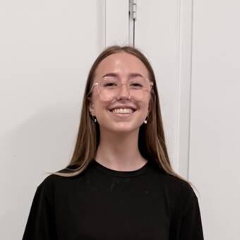 Hình đại diện của Aster