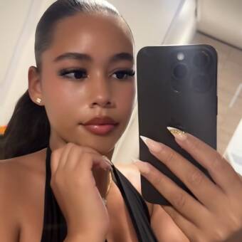 次のアバター： Lea