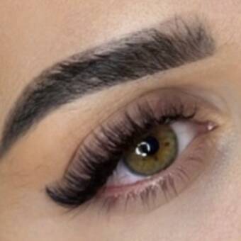 الصورة الرمزية لـ Chloé