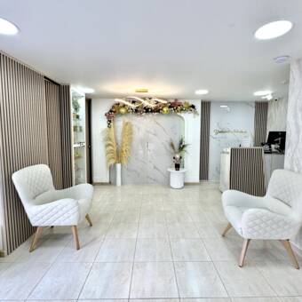 الصورة الرمزية لـ luxury Beauty