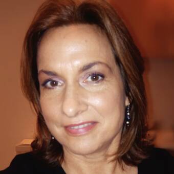 The avatar of Shelly