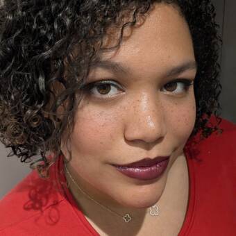 The avatar of Nicole