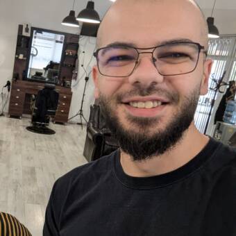 Avatarul lui Александър