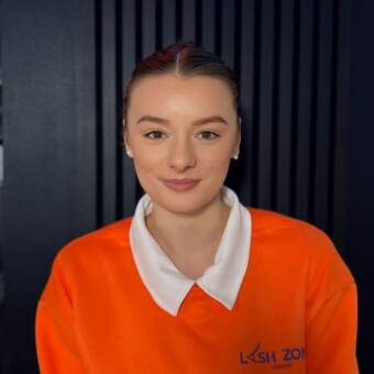 的化身 Alexandra-Marina