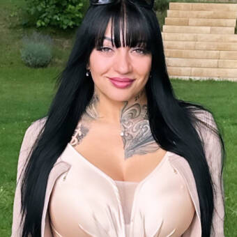 The avatar of Michelle